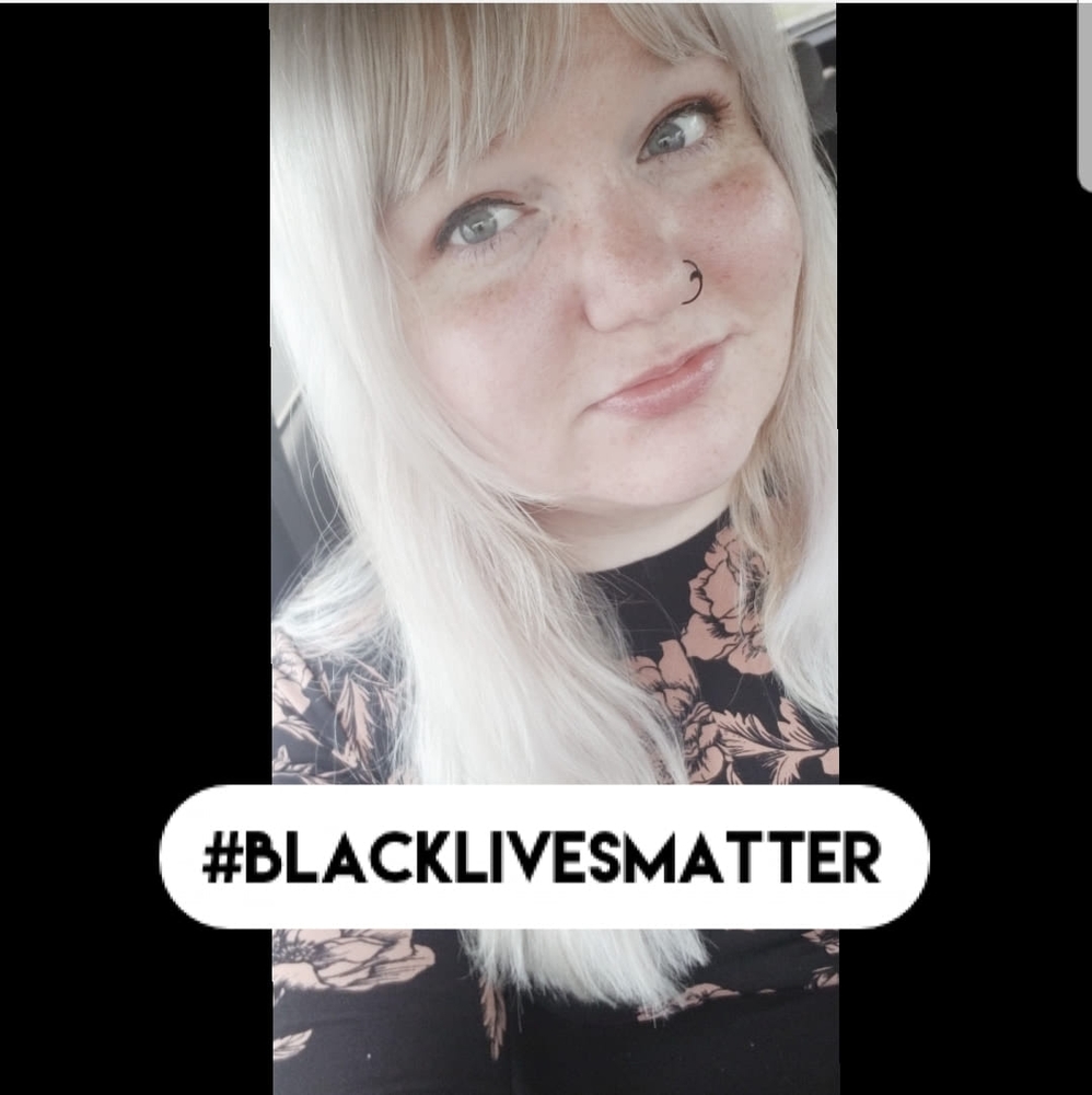 Meet your Posher, Nicole